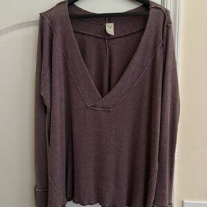 NWT Free People Faded "Wine" colored top with thumb holes size L